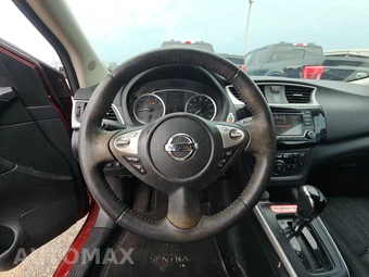 2018 Nissan Sentra SV – miniatura 10