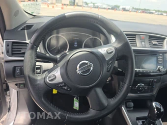 2018 Nissan Sentra SV – miniatura 10