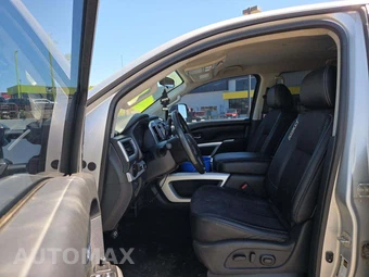 2018 Nissan TITAN PRO-4X Crew Cab Short Bed – miniatura 3