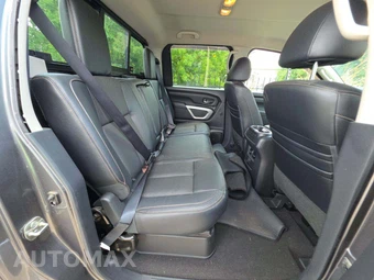 2018 Nissan TITAN SL Crew Cab Short Bed - miniatura 16