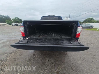 2018 Nissan TITAN SL Crew Cab Short Bed - miniatura 11