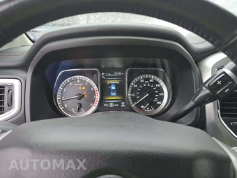 2018 Nissan TITAN SL Crew Cab Short Bed - miniatura 6