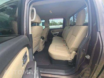 2018 Nissan TITAN SL Crew Cab Short Bed - miniatura 13