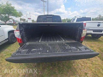 2018 Nissan TITAN SL Crew Cab Short Bed - miniatura 14