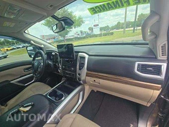 2018 Nissan TITAN SL Crew Cab Short Bed - miniatura 19