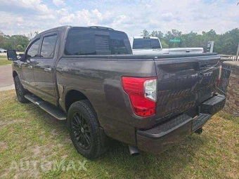 2018 Nissan TITAN SL Crew Cab Short Bed - miniatura 2