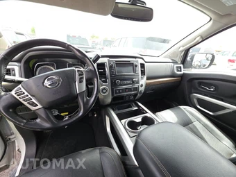 2018 Nissan TITAN SL Crew Cab Short Bed - miniatura 11