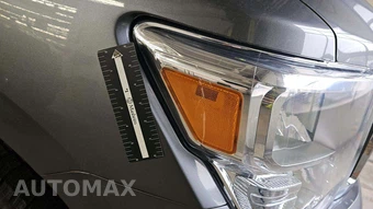 2018 Nissan TITAN SV Crew Cab Extra Short Bed - miniatura 25