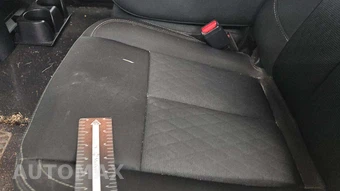 2018 Nissan TITAN SV Crew Cab Extra Short Bed - miniatura 26