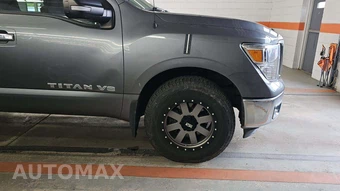 2018 Nissan TITAN SV Crew Cab Extra Short Bed - miniatura 31