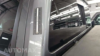2018 Nissan TITAN SV Crew Cab Extra Short Bed - miniatura 36