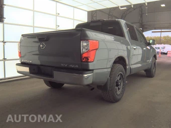 2018 Nissan TITAN SV Crew Cab Extra Short Bed - miniatura 4