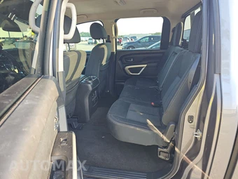 2018 Nissan TITAN SV Crew Cab Short Bed - miniatura 13