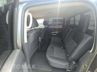 2018 Nissan TITAN SV Crew Cab Short Bed - miniatura 13