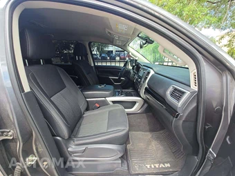 2018 Nissan TITAN SV Crew Cab Short Bed - miniatura 18