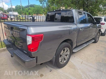 2018 Nissan TITAN SV Crew Cab Short Bed - miniatura 3
