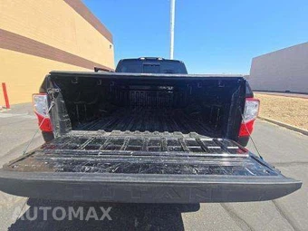 2018 Nissan TITAN SV Crew Cab Short Bed - miniatura 14