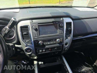 2018 Nissan TITAN SV Crew Cab Short Bed - miniatura 11