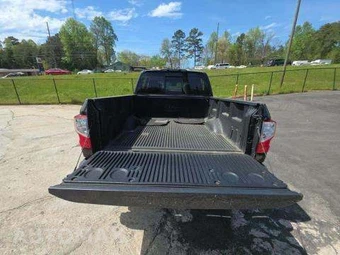 2018 Nissan TITAN SV Crew Cab Short Bed - miniatura 15