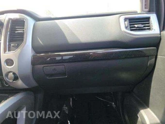 2018 Nissan TITAN SV Crew Cab Short Bed - miniatura 20