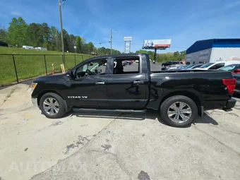 2018 Nissan TITAN SV Crew Cab Short Bed - miniatura 3