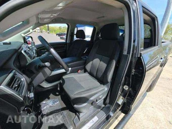 2018 Nissan TITAN SV Crew Cab Short Bed - miniatura 7