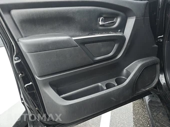 2018 Nissan TITAN SV Crew Cab Short Bed - miniatura 9