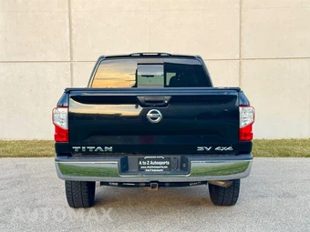 2018 Nissan TITAN SV Crew Cab Short Bed - miniatura 12