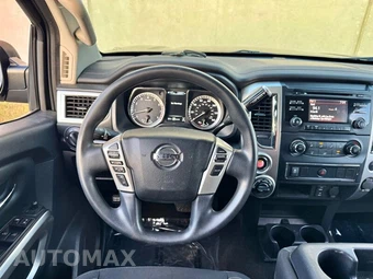 2018 Nissan TITAN SV Crew Cab Short Bed - miniatura 14