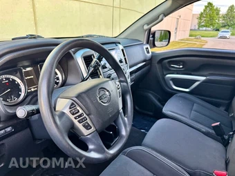 2018 Nissan TITAN SV Crew Cab Short Bed - miniatura 16