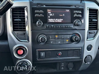 2018 Nissan TITAN SV Crew Cab Short Bed - miniatura 27