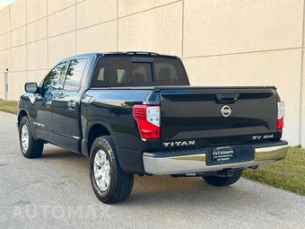 2018 Nissan TITAN SV Crew Cab Short Bed - miniatura 8