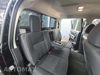 2018 Nissan TITAN SV Crew Cab Short Bed - miniatura 16