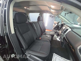 2018 Nissan TITAN SV Crew Cab Short Bed - miniatura 18