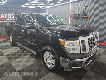 2018 Nissan TITAN SV Crew Cab Short Bed - miniatura 4