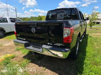 2018 Nissan TITAN SV Crew Cab Short Bed - miniatura 3
