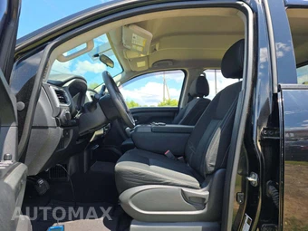 2018 Nissan TITAN SV Crew Cab Short Bed - miniatura 6