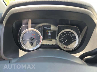 2018 Nissan TITAN SV Crew Cab Short Bed - miniatura 9
