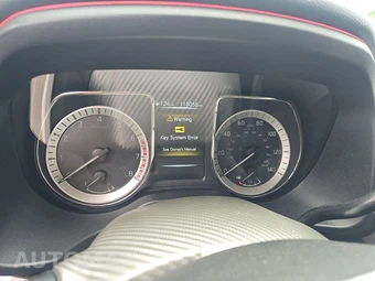 2018 Nissan TITAN SV Crew Cab Short Bed - miniatura 12