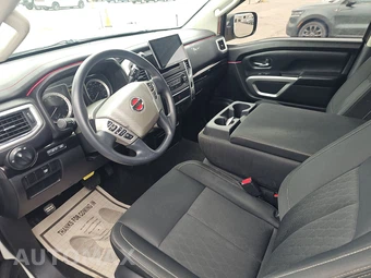 2018 Nissan TITAN SV Crew Cab Short Bed - miniatura 7