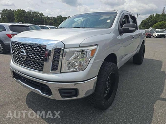 2018 Nissan TITAN SV Crew Cab Short Bed