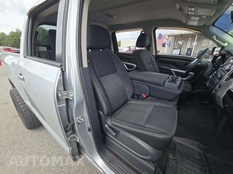 2018 Nissan TITAN SV Crew Cab Short Bed - miniatura 18