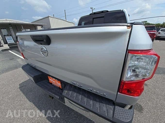 2018 Nissan TITAN SV Crew Cab Short Bed - miniatura 22