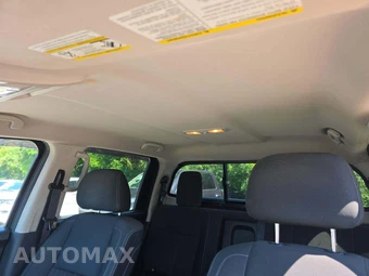 2018 Nissan TITAN SV Crew Cab Short Bed - miniatura 11