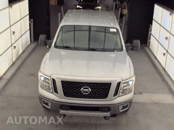 2018 Nissan TITAN XD PRO-4X Crew Cab Medium Bed - miniatura 2