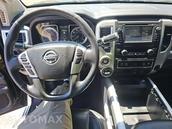 2018 Nissan TITAN XD PRO-4X Crew Cab Medium Bed - miniatura 10