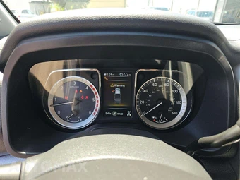 2018 Nissan TITAN XD PRO-4X Crew Cab Medium Bed - miniatura 9