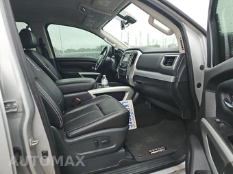 2018 Nissan TITAN XD PRO-4X Crew Cab Medium Bed – miniatura 8