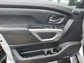 2018 Nissan TITAN XD PRO-4X Crew Cab Medium Bed – miniatura 9