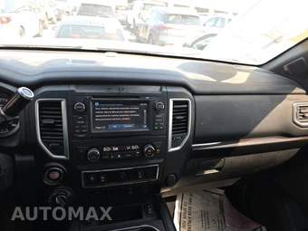 2018 Nissan TITAN XD SL Crew Cab Medium Bed - miniatura 11